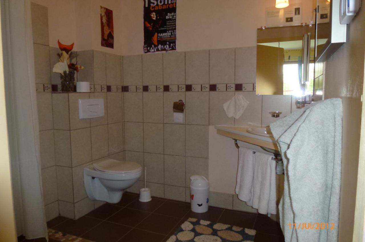 Les Chambres De La Ville Haute Dun-sur-Meuse Eksteriør bilde